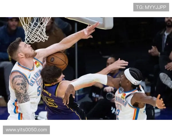 斯皮尔斯称控卫并非弗拉格最佳定位期待他在进攻端展现更强侵略性 斯皮尔斯称控卫并非弗拉格最佳定位期待他在进攻端展现更强侵略性